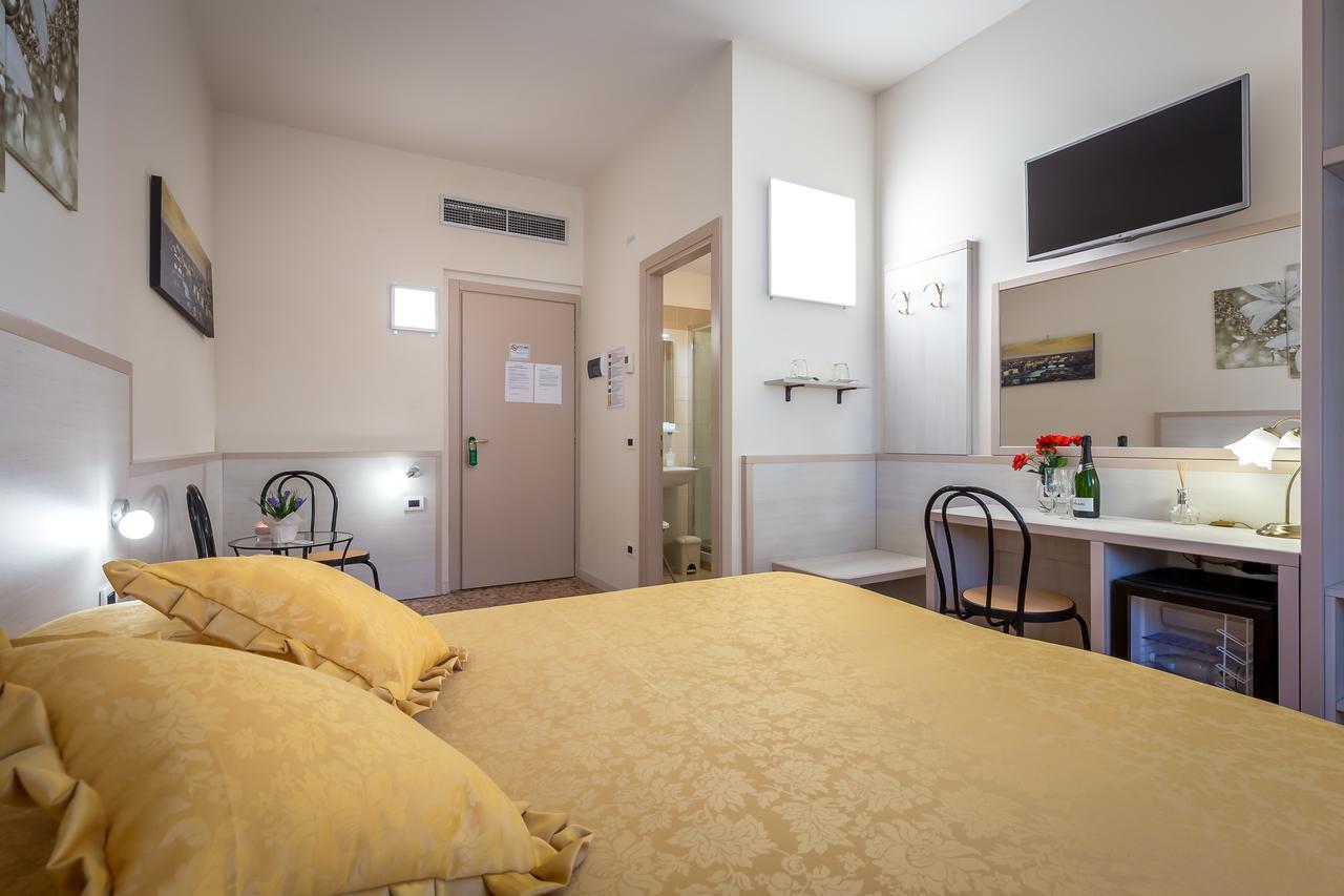 B&B Dolce Luna Florence Exterior photo
